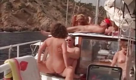 Szefie nogi nastolatka blondynka sprawdzić starsze panie sex